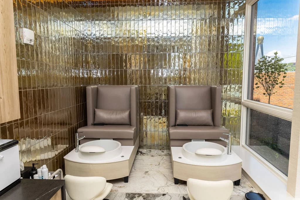 Mitchells_salon
